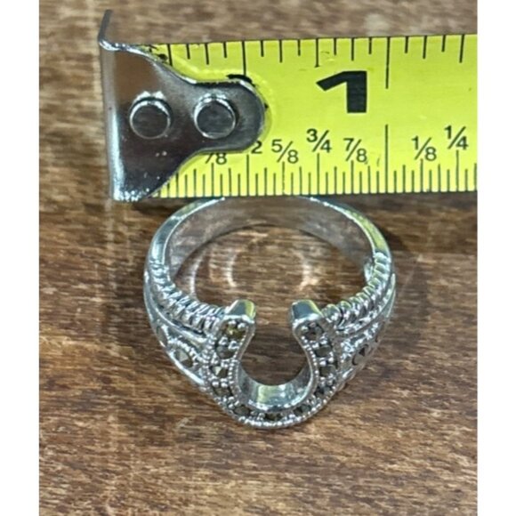 Unbranded Jewelry - Silver Tone Horseshoe Ring With Sparkling Rhinestones